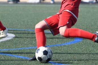 サッカースクールのコーチと妻（浮気調査）