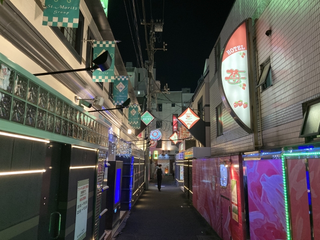 ラブホテル街