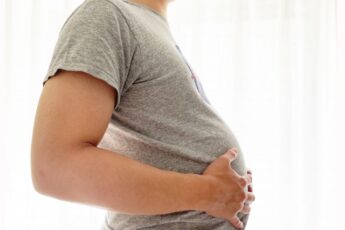 モテない夫が浮気？